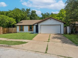 1527 Twin Post Dr, Arlington, TX 76014