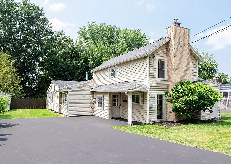 3 Pine St #1