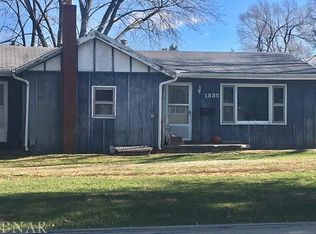 1535 W Melrose Ct, Decatur, IL 62526