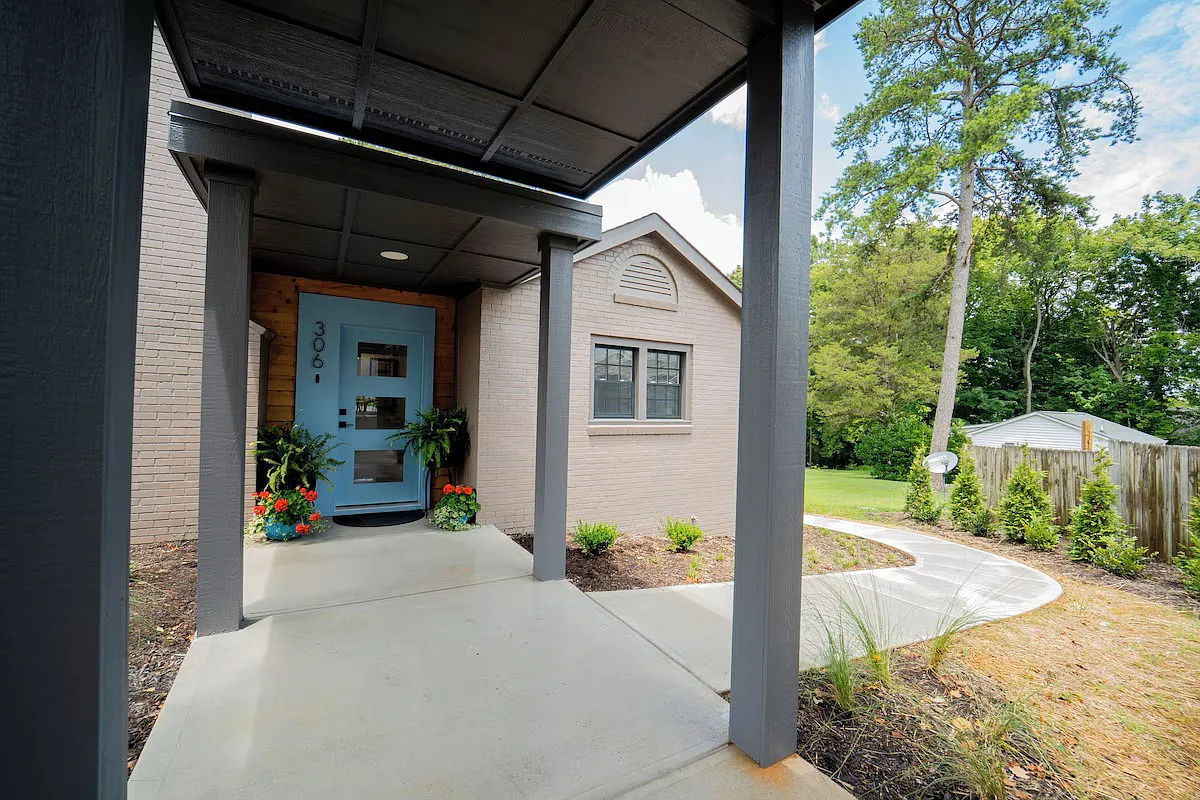 2 bed, 874 sqft, $2,100 — Photo 4