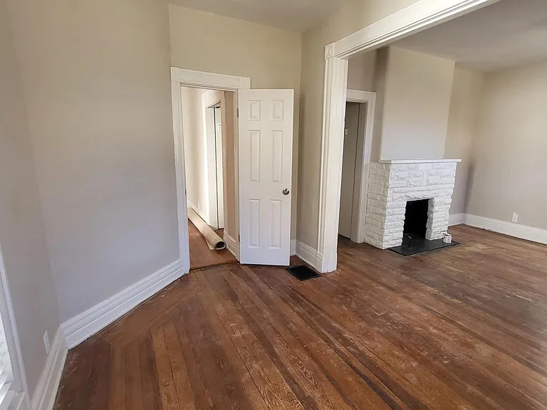 1202 Innis Ct — Photo 10