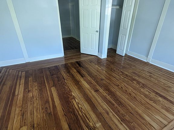 2nd image of 20 Young St #22