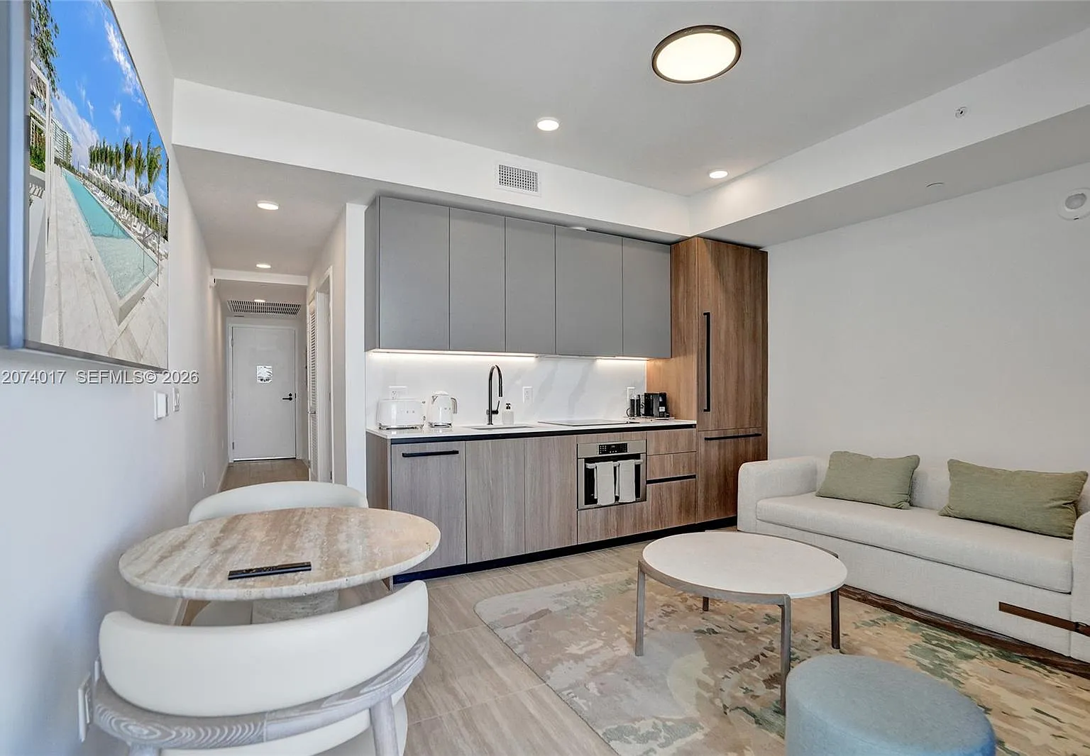 1 bed, 1.0 bath, 435 sqft, $5,000 — Photo 2