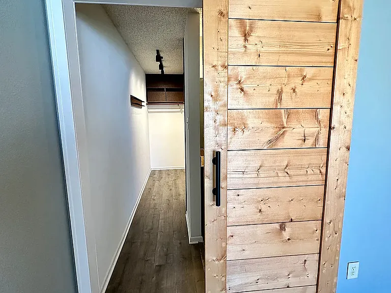 1719 Elijah Blue Dr — Photo 10