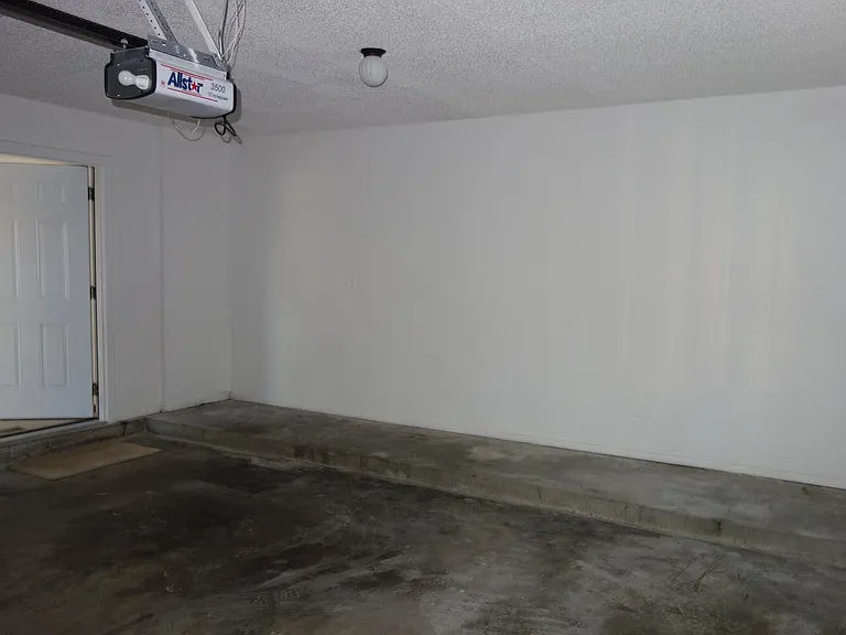 7116 S Indianapolis Ave — Photo 48