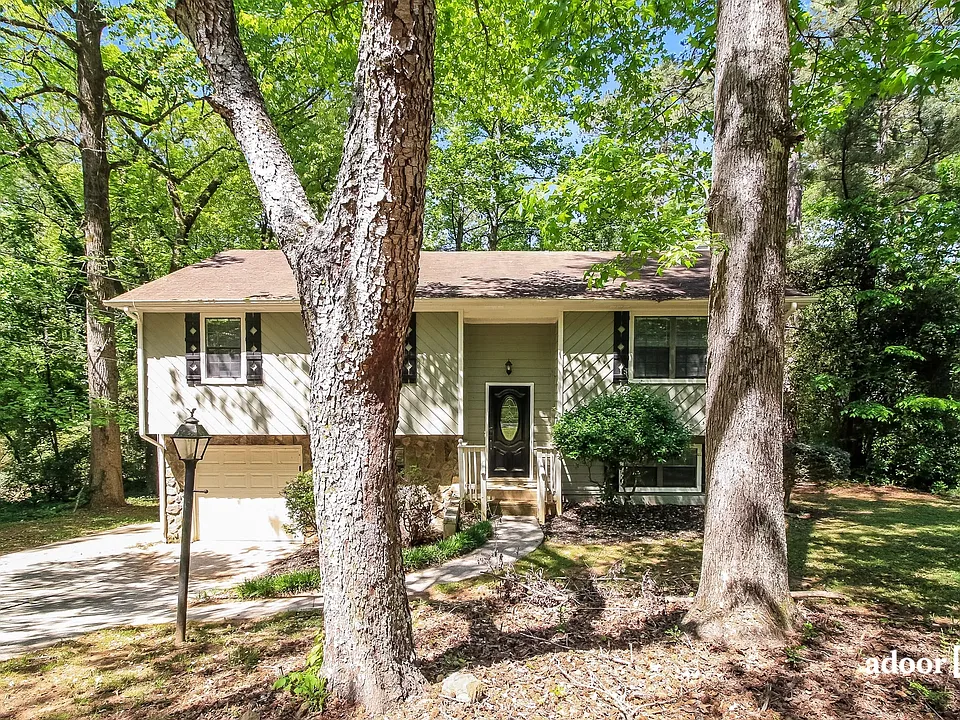 3429 Tarragon Dr