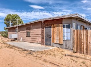 2121 Cambria Ln, Landers, CA 92285