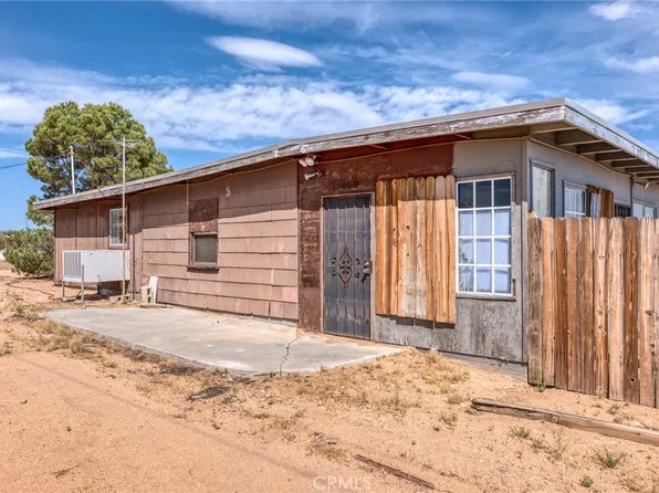 2121 Cambria Ln, Landers, CA 92285