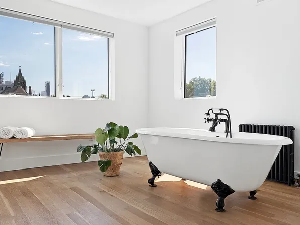 104 King Street image 24 of 28