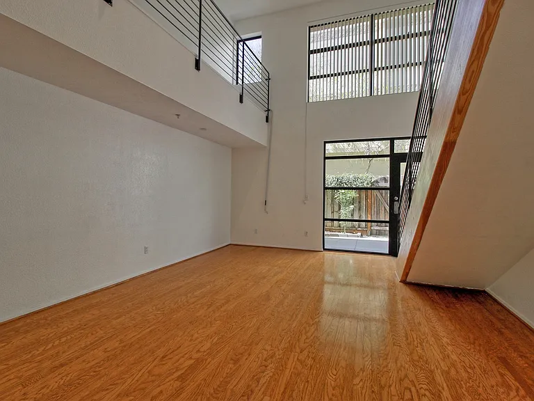 400 N 1st St #112 — Photo 12