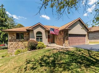 170 McDermott Rd, Trafford, PA 15085