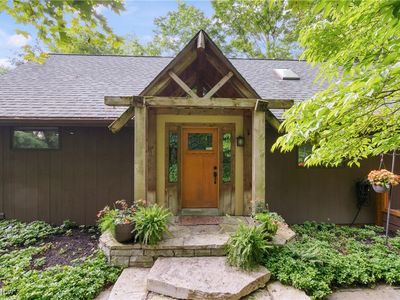 760 E Nimisila Rd, Akron, OH, 44319