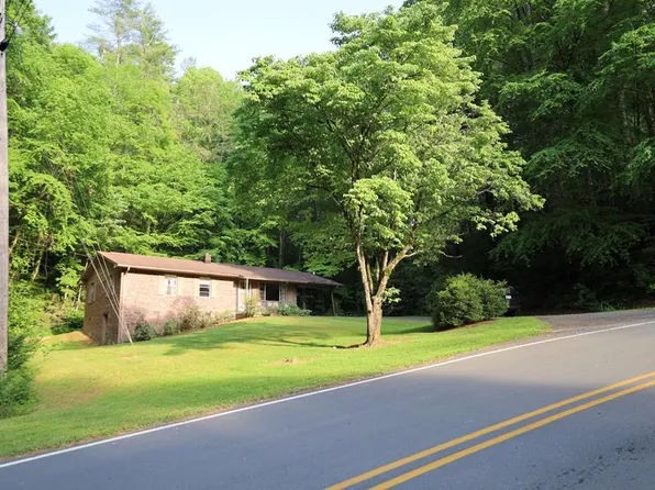 551 W Fort Hl, Robbinsville, NC 28771
