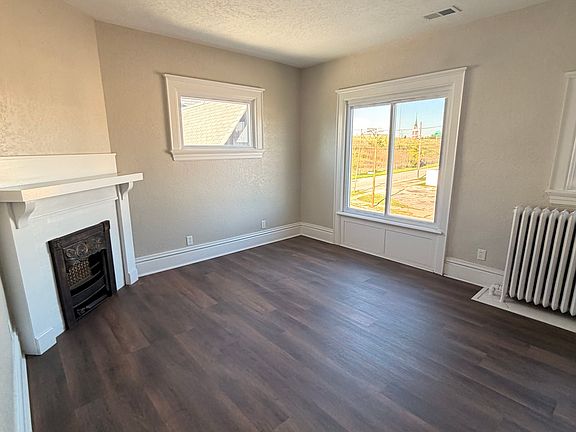 5th image of 531 Broadway St #3