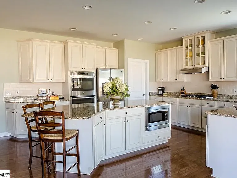 6 Stratton Chapel Ct — Photo 3