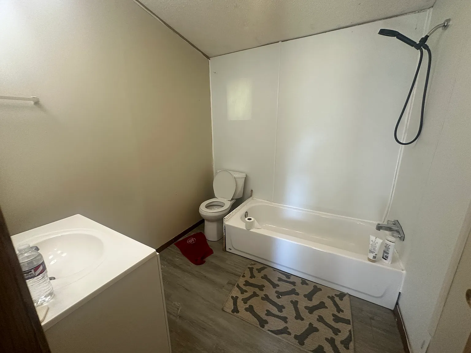 1 bed, 750 sqft, $750 — Photo 3
