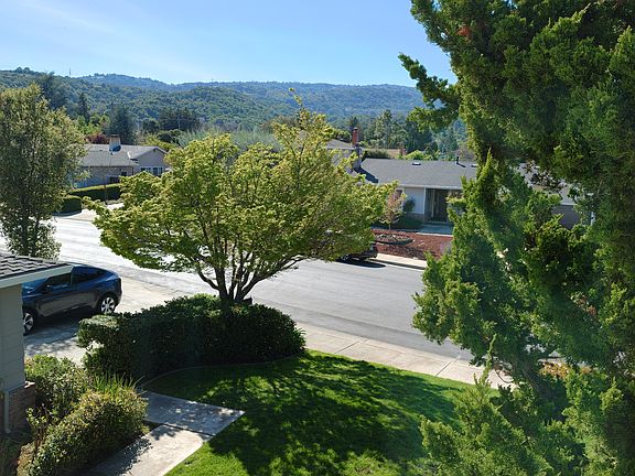 4th image of 22399 Janice Ave