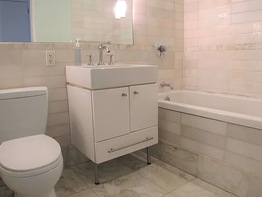 Sold by Manhattan Network Inc. | media 5