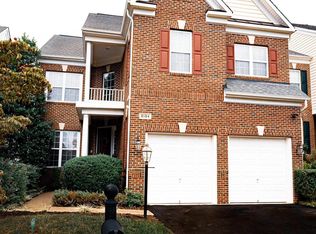 8184 Usher Dr, Lorton, VA 22079