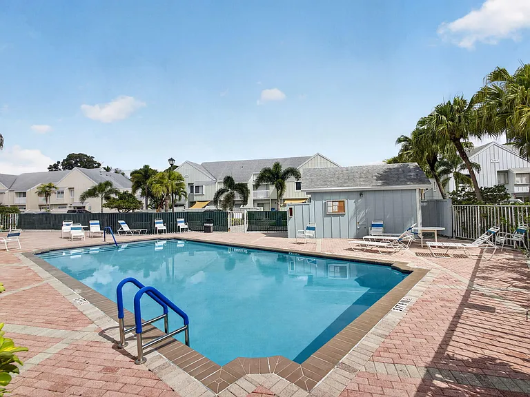 6391 Riverwalk Ln #7 — Photo 7