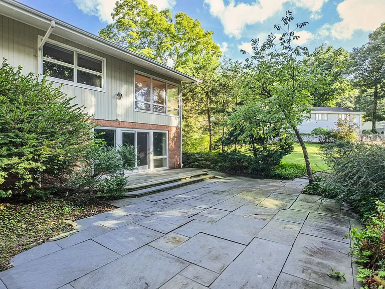 192 Stonehurst Dr — Photo 24