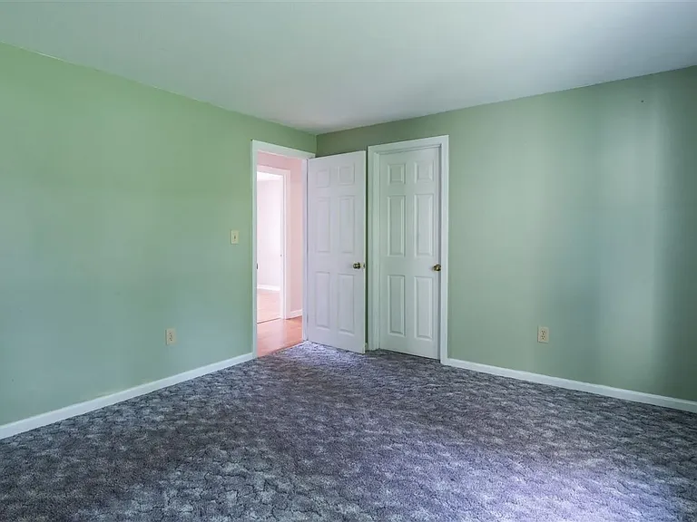 19 Jennifer Dr — Photo 10