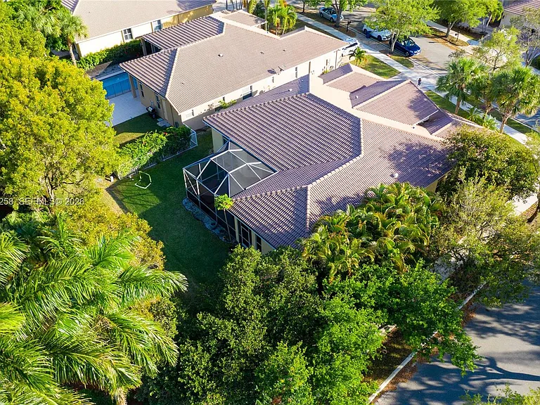 3929 Osprey Ct — Photo 3