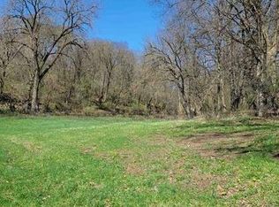 1 Hidden Valley Ln, Argyle, WI 53504