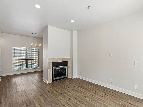 5th image of 3901 Travis St APT 100