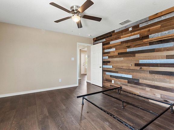 4th image of 1406 Courtney Pl Unit D