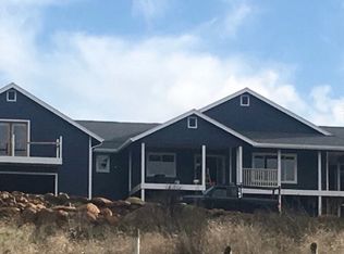 21505 Yankee Valley Rd, Hidden Valley Lake, CA 95467