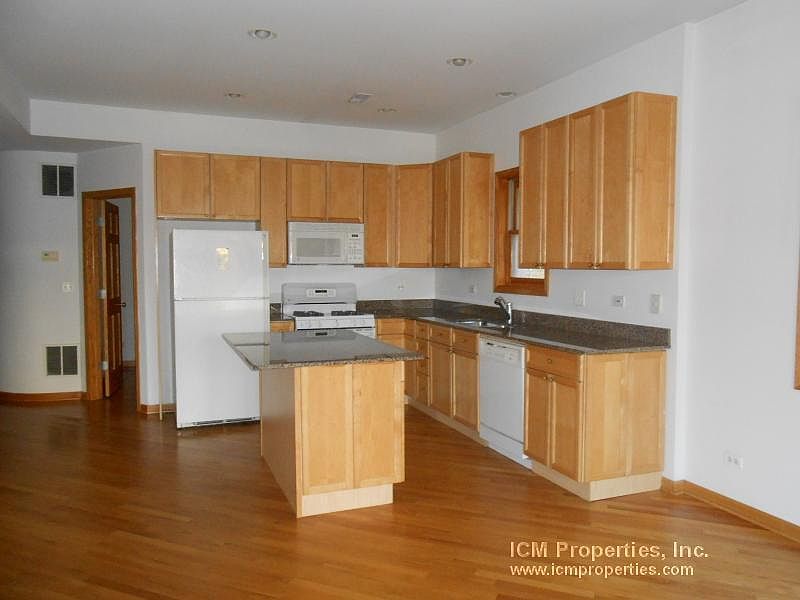 1st image of 2741 N Southport Ave #3J