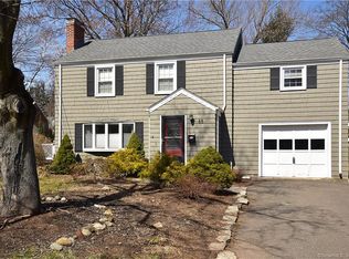 88 Bentwood Rd, West Hartford, CT 06107