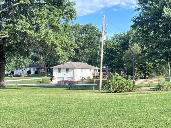 3609 N 154th Ter, Basehor, KS 66007