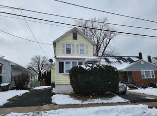 422 Myrtle Ave, Roselle Park, NJ 07204