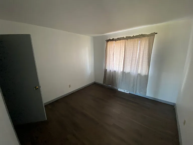 874 Westfield Rd — Photo 6