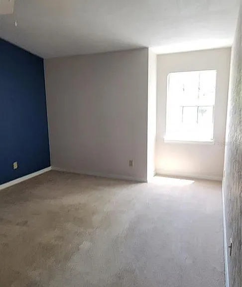 340 NW 48th Blvd — Photo 14