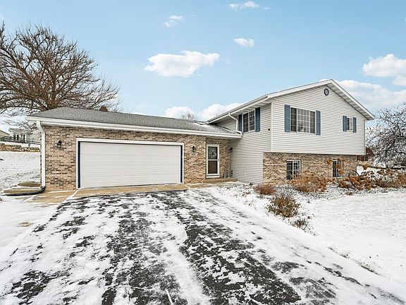 2nd image of 609 Colby Dr