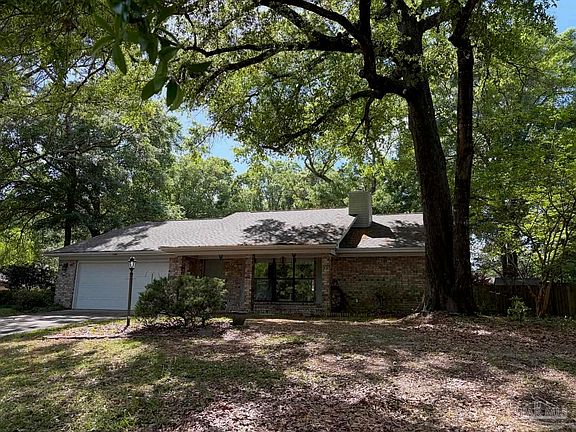 3rd image of 10109 Foxrun Rd