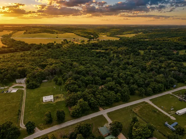 4446 Brinkley Road, Marshfield, MO 65706
