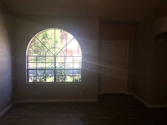 4th image of 178 N Heritage Dr