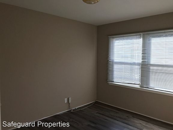4th image of 2118 Montair Ave #2116