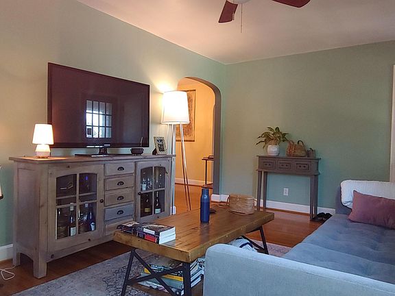 5th image of 2611 Drayton Dr