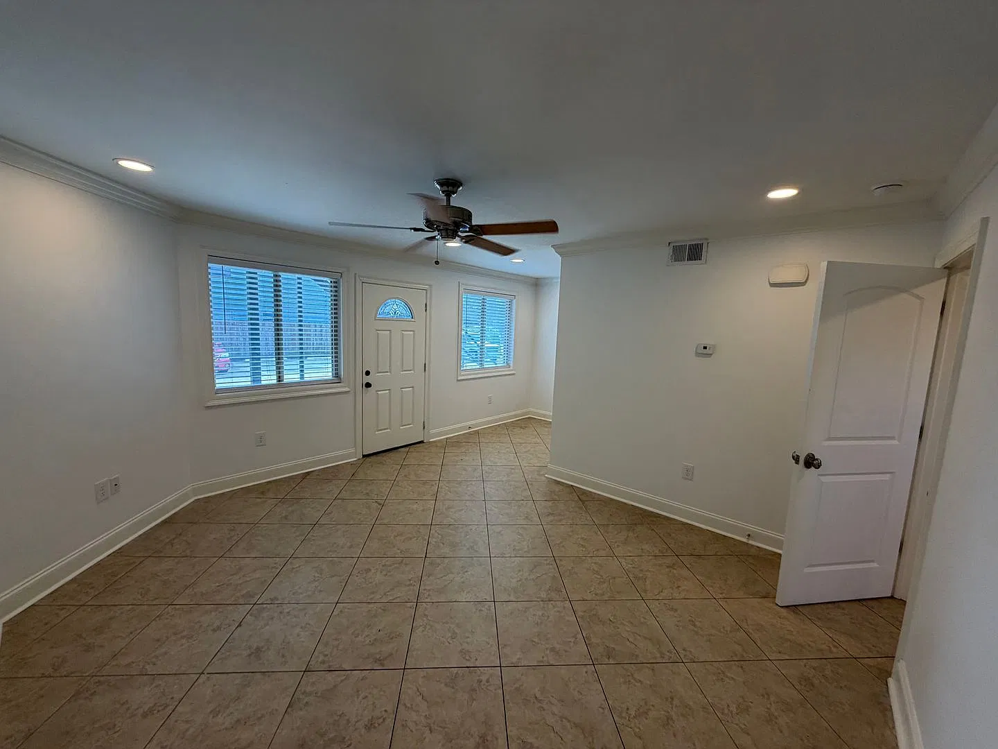 1331 Lake Avenue — Photo 2