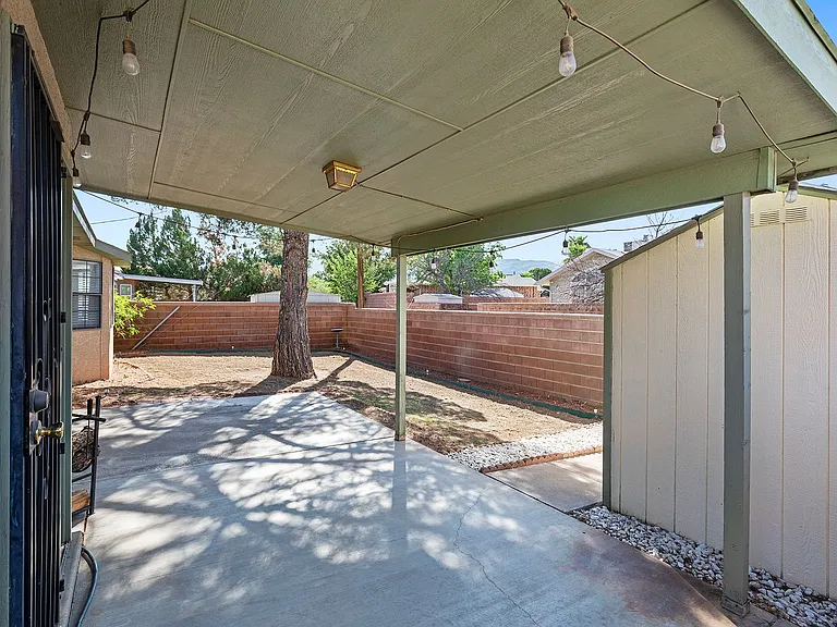 604 Venus Ave — Photo 28
