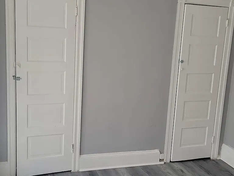 1438 N Edgewood St — Photo 11