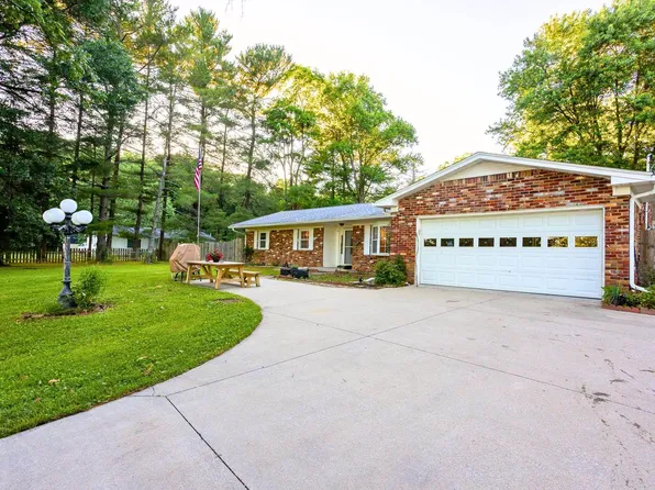 185 Vinegar Hill Rd, Bedford, IN 47421