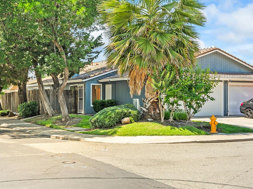 1st image of 7003 Village Green Dr Unit 104