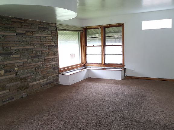 4th image of 3852 W 62nd St #1