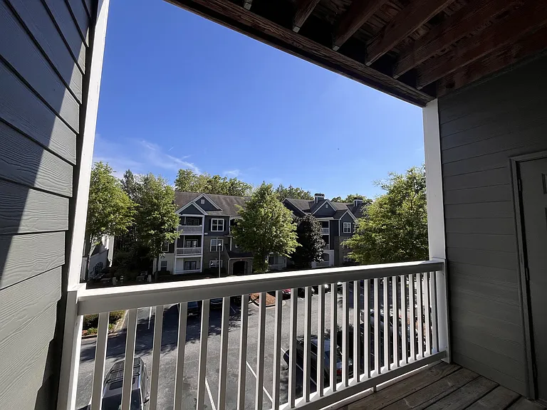 Wesley Kensington Apartments at Stonecrest — Photo 411